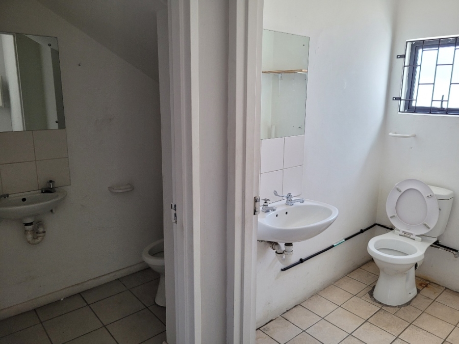 To Let commercial Property for Rent in Montague Gardens Western Cape